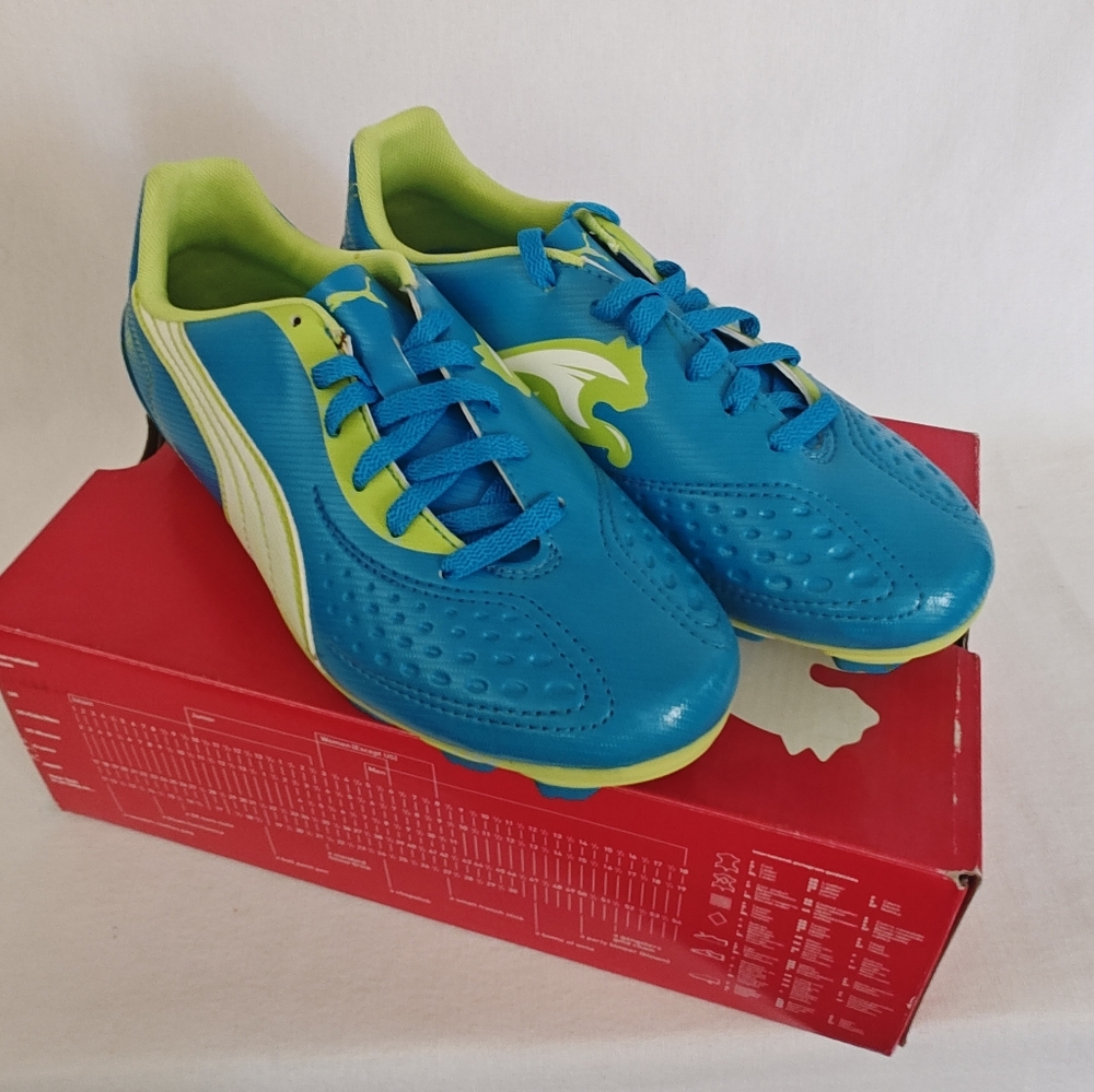 Puma Soccer Cleat Boot Blue Green White Juniors US 4.5 EU 36 Football V5.11 I FG